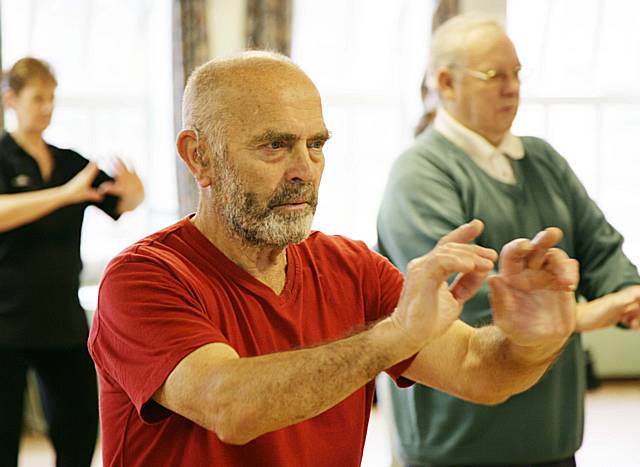 Tai chi as good as or better than aerobic exercise for managing chronic pain