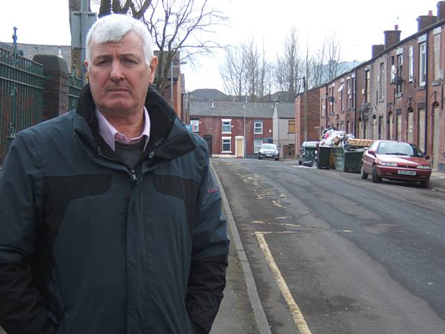 Councillor Ian Duckworth supports a call for 20mph limit on residential roads