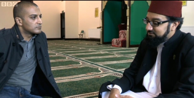 Adil Ray interviewing imam Irfan Chishti 