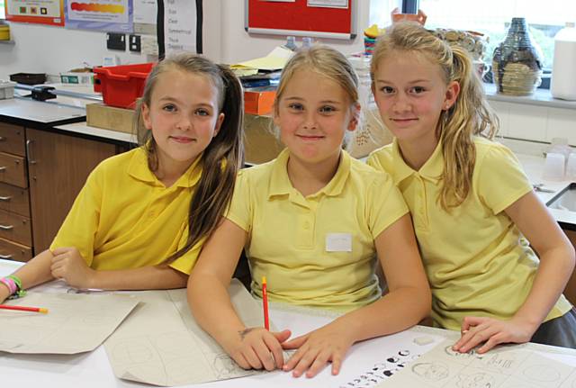 Pupils from Woodland Primary School enjoyed an afternoon of Art at Siddal Moor Sports College
