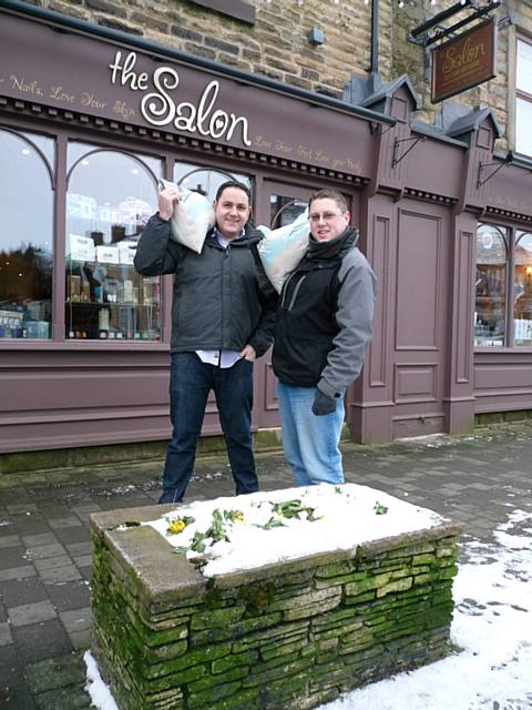 Shoppers in Norden should have no need to worry this winter, NEEVA have bought salt and snow shovels to ensure that everyone can keep the pavement around their shops clear and safe