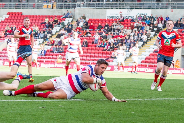 Danny Davies try<br />Oldham Roughyeds v Rochdale Hornets<br /> Championship One Final