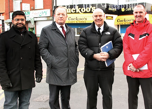 Resident Shahid Mohammed, Rochdale MP Simon Danczuk, Cheif Inspector John Taylor and Ian Halliday from Community Safety