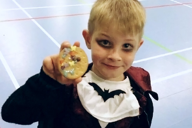 Biscuit decorating at the Middleton Trampolining Club Bonfire Bash