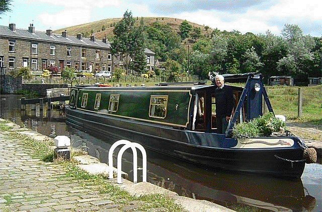 Narrow Boat at Lock 48 on the Rochdale Canal at Littleborough