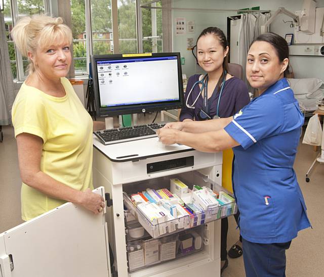 Electronic prescribing systems rolled out across Pennine Acute Trust