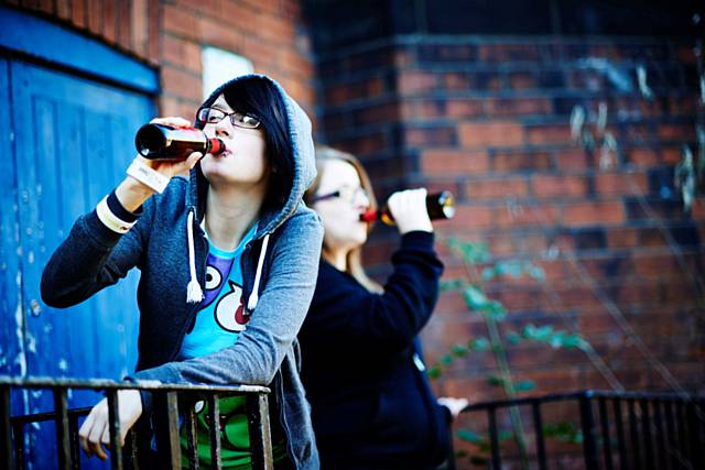 Alcohol Awareness Week- Relate GMS issues advice for parents worried about their teenager’s drinking