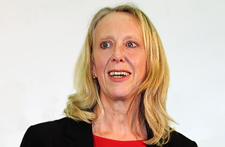 Liz McInnes MP has backed calls for an extension to Metrolink