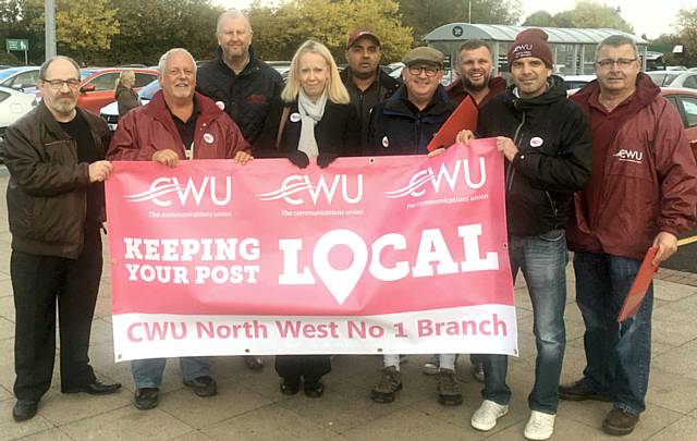 Liz McInnes, MP for Heywood and Middleton joined the campaign against Royal Mail plans to close Heywood Delivery Office on Hind Hill Street