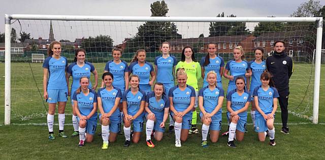Kaylea Cunliffe (top row, third from the right) pictured with her City team mates
