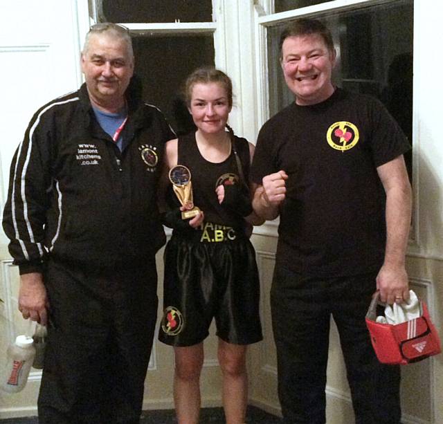 Bethany Connellan with Steven Connellan (left) and Hamer coach Alan Bacon (right)