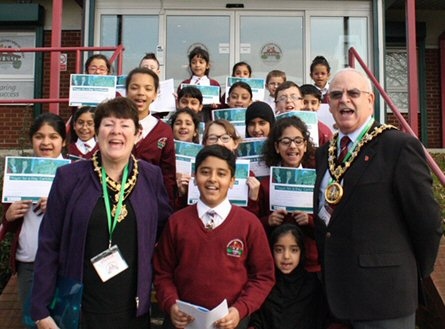Kentmere Academy school students with the Mayor Ray Dutton and Mayoress Elaine Dutton