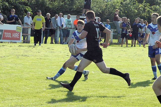 Zac Hartley takes on the St Pats defence