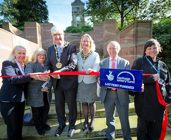 Liz McInnes MP, Councillor June West, Mayor and Mayoress Ian and Christine Duckworth, Malcolm Allen and Sue Oakley 