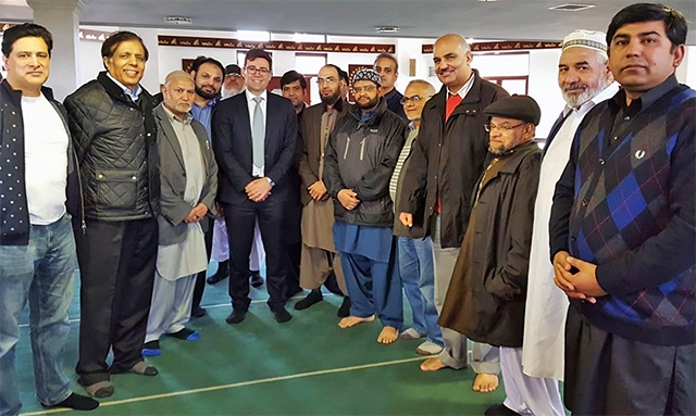 Andy Burnham at Rochdale Central Mosque