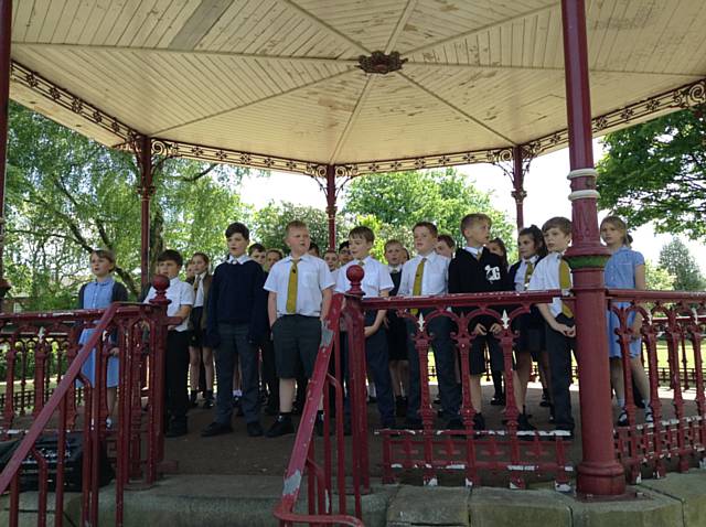 Hopwood Primary ‘United in Song’ at Broadfield Park