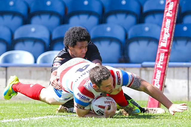 Lewis Galbraith scoreing a try for Hornets
