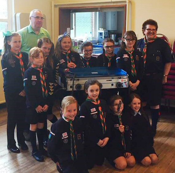 6th/1st Lancs FSE Cubs with their new griddle