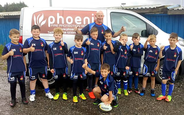 Mayfield Mustangs under 9s team with Kevin Hughes 