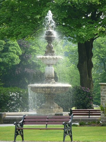 Queens Park Fountain, Heywood