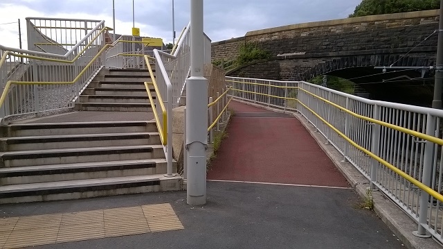 Crossing point to use the ticket machine on the other side of the station over the bridge (Rochdale side)