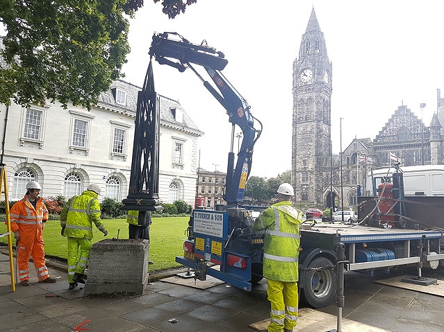 Cenotaph lamps to be refurbished