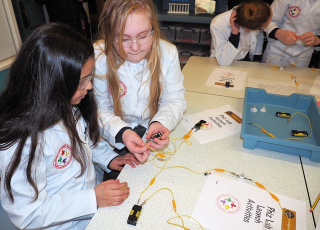 ‘Phiz Lab’ at Lowerplace Primary School, Kingsway