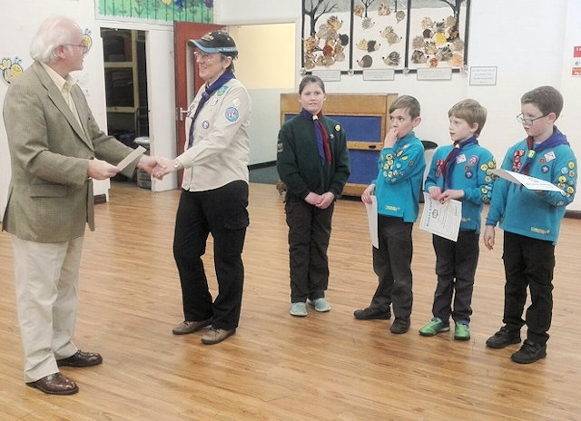 Littleborough Prosecution Society donate over £1,000 to local cub packs