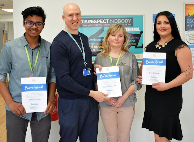 Afsar MD Rakin (runner-up), David Perry (ESOL Programme Manager), Magdalena Sowinksa and Dovile Birbaliene