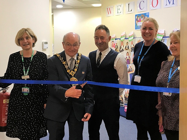 Patricia Dodgeson, Team Lead Living With and Beyond Cancer; the Mayor of Rochdale, Cllr Billy Sheerin; Steve Taylor, Chief Officer Bury and Rochdale Care Organisation; Sharon Lord, Programme Lead; Julie Dawson, Team Lead Self Management Service
