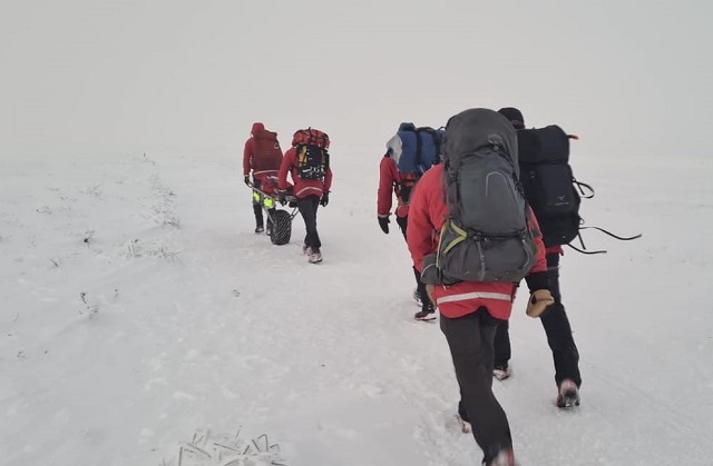 Walkers from Middleton were rescued by the Glossop Mountain Rescue Team after they became lost looking for an aircraft crash site in Derbyshire