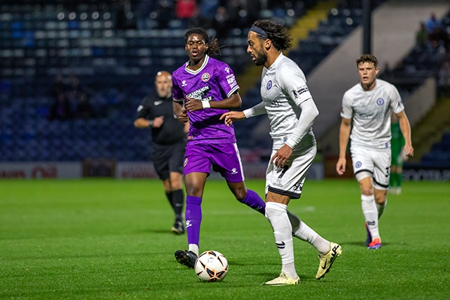 Rochdale v Maidenhead