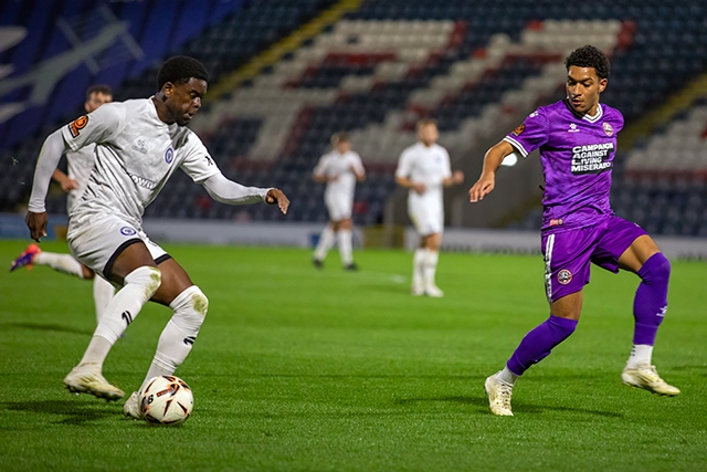 Rochdale v Maidenhead