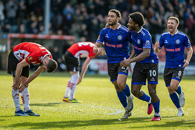Rochdale v Altrincham