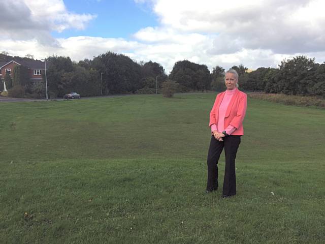 Liz McInnes MP supports Norden residents' fight to save Norden Heritage Green