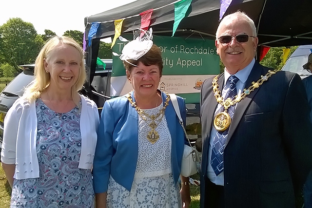 Liz McInnes MP, Mayoress Elaine Dutton and Mayor Ray Dutton at the Springhill Hospice Dog Show and Country Fete