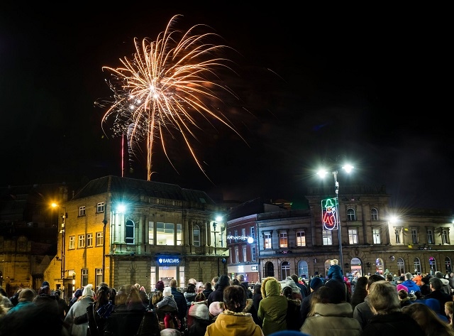 Children’s/Family New Year’s Eve Fireworks – Outside Rochdale Town Hall, 2.00pm – 5.30pm