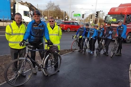 Two Mils cycling club along with Paul O'Neill (Construction Manager at Balfour Beatty Mott MacDonald), Peter Williams from the Chester Cycling Campaign and Highways England Project Manager Phil Tyrrell.