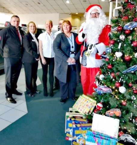 Swansway Honda Rochdale donate gifts to Safenet Rochdale Women’s Refuge