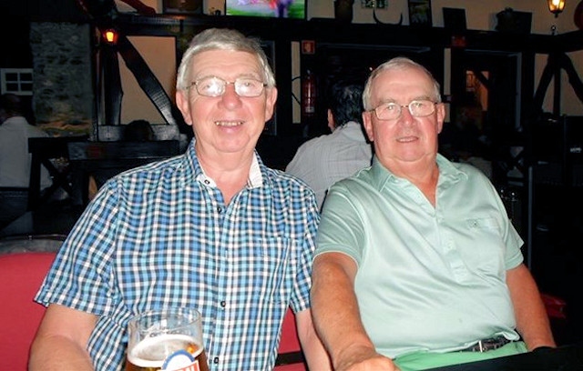David Chambers (right) will be walking 192 miles across England in honour of his friend Tony Kennedy (left)