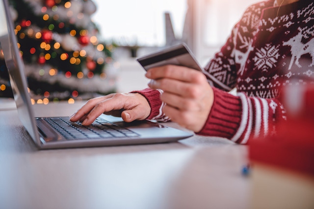 Shoppers warned about risks when shopping online