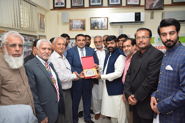 Sahiwal Working Party and local politicians visit Sahiwal