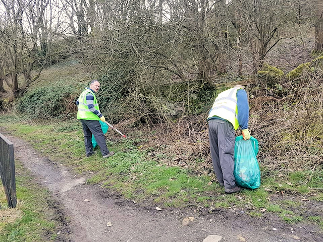 Volunteers for the 2019 Great British Spring Clean in Norden