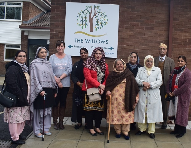 Ladies from CWTC wellbeing café visit The Willows Dementia Hub 
