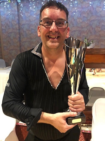 Gary Eaton, team ambulance, with the winning trophy