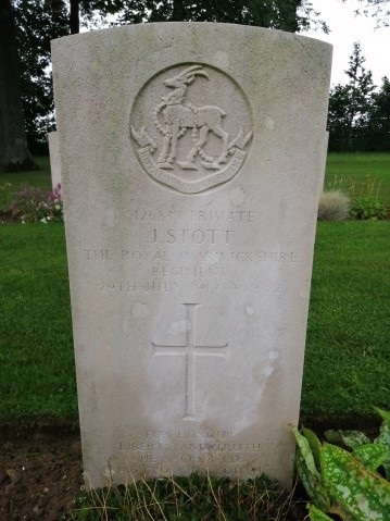Private John Stott grave