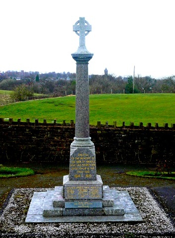 Wardle War Memorial displays a WW2 plaque on the front