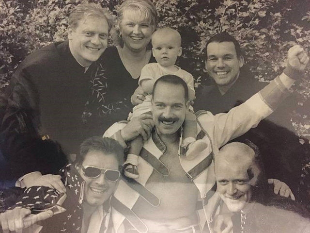1999: Top left Wes, Elaine Kean (Chris's wife) Chloe Kean (on shoulders), Stuart Kean. Bottom left: Steve Kean, Chris Kean, Mark Thompson