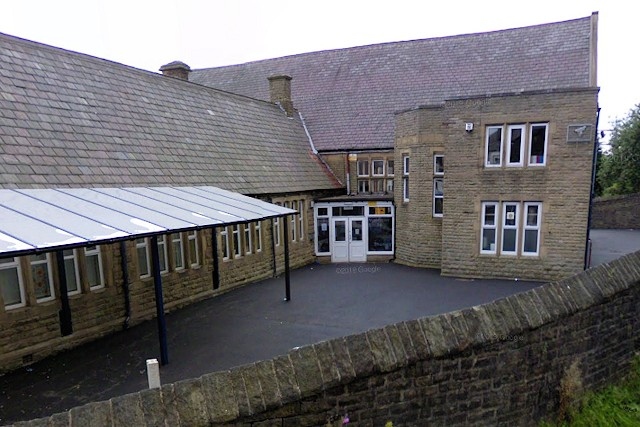 St Thomas' School in Newhey