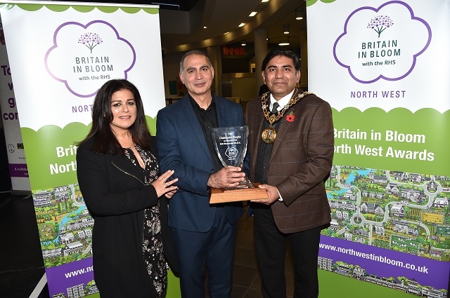 The Bill Blackledge MBE Chairman’s Award was presented to Asrar Ul-Haq, from the Amaani Initiative for his work in the local community and Masjids in Bloom